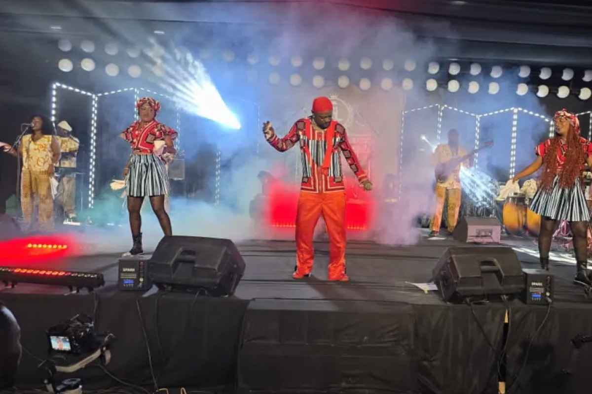 BRAKINA au côté de l’artiste Meiway pour célébrer ses 35 ans de carrière musicale